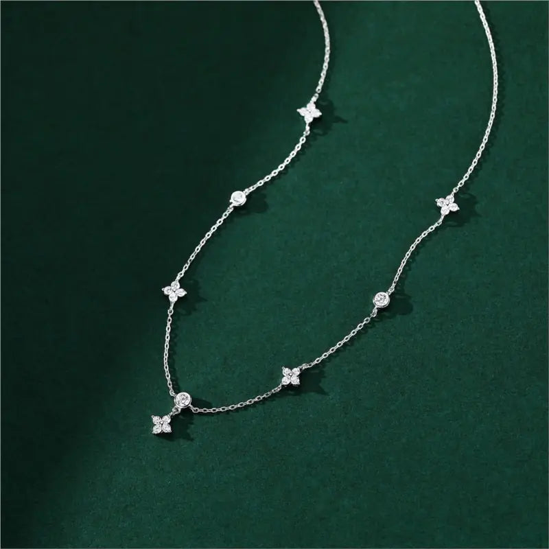 ANENJERY Four-Leaf Zircon Flower Necklace – Elegant Light Luxury Choker for Women