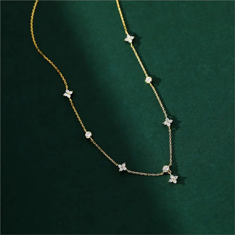 ANENJERY Four-Leaf Zircon Flower Necklace – Elegant Light Luxury Choker for Women