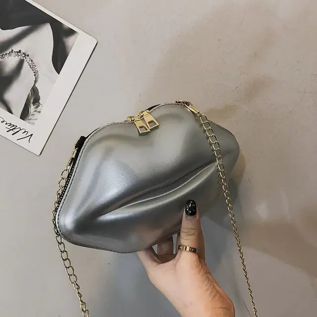 Mini-tassen voor vrouwen 2023 Nieuwe mode All-match dames schoudertas PU effen kleur rits crossbody lakleren lip chain tas