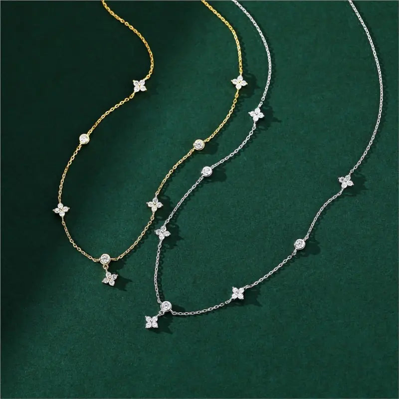 ANENJERY Four-Leaf Zircon Flower Necklace – Elegant Light Luxury Choker for Women