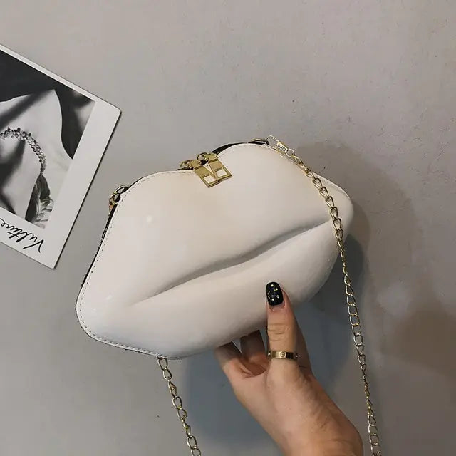 Mini-tassen voor vrouwen 2023 Nieuwe mode All-match dames schoudertas PU effen kleur rits crossbody lakleren lip chain tas
