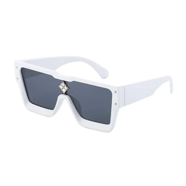 Stylish Anti-Radiation Sunglasses – UV Protection with Modern Design